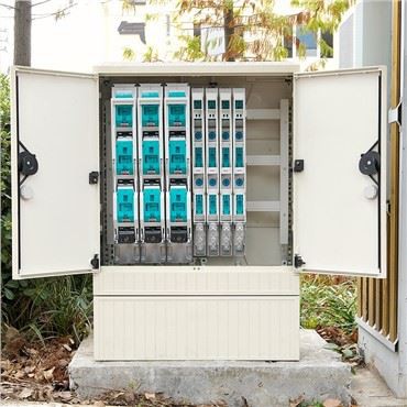 Pilar de alimentador exterior IP65